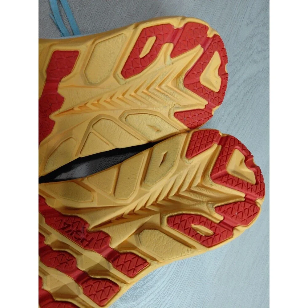 Hoka One One hoka one